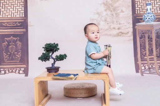 白沙孕妇肚子上的黑线